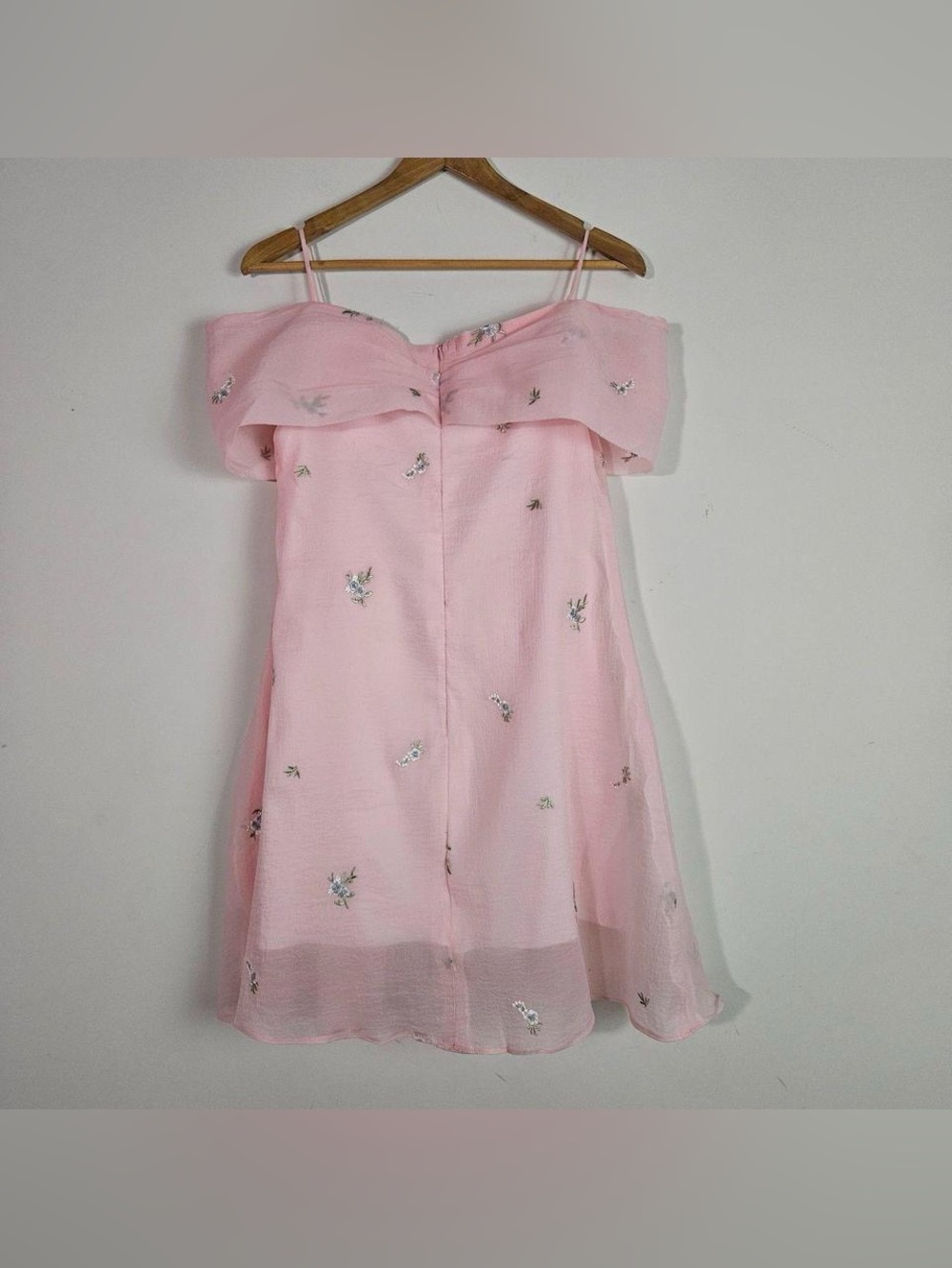 Dress - Picture 6 of 8